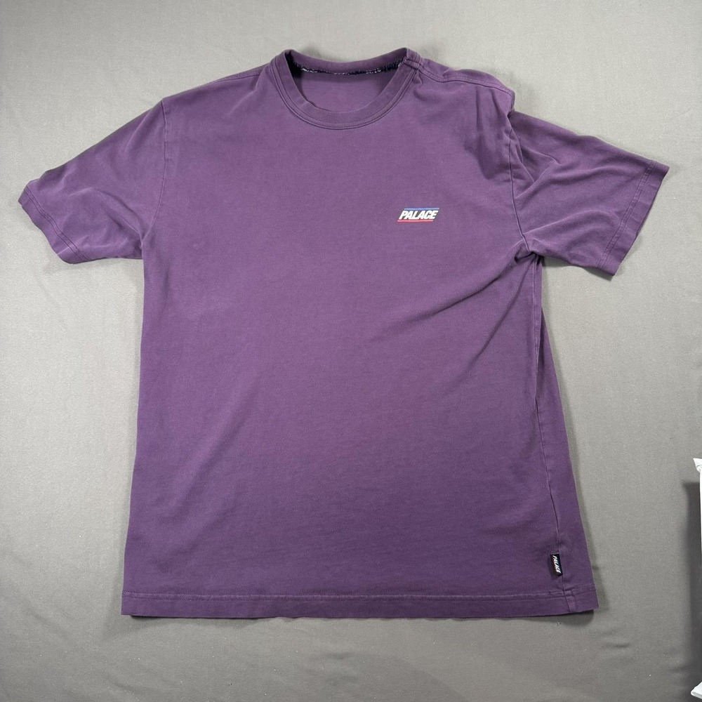 Palace Skateboards Shirt Mens Medium Purple Basically A T-Shirt Small Logo Tee